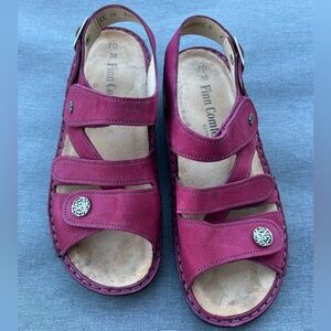 Finn Comfort Gomera Sandal Red Leather Womens Size 38 / 7.5 - 8